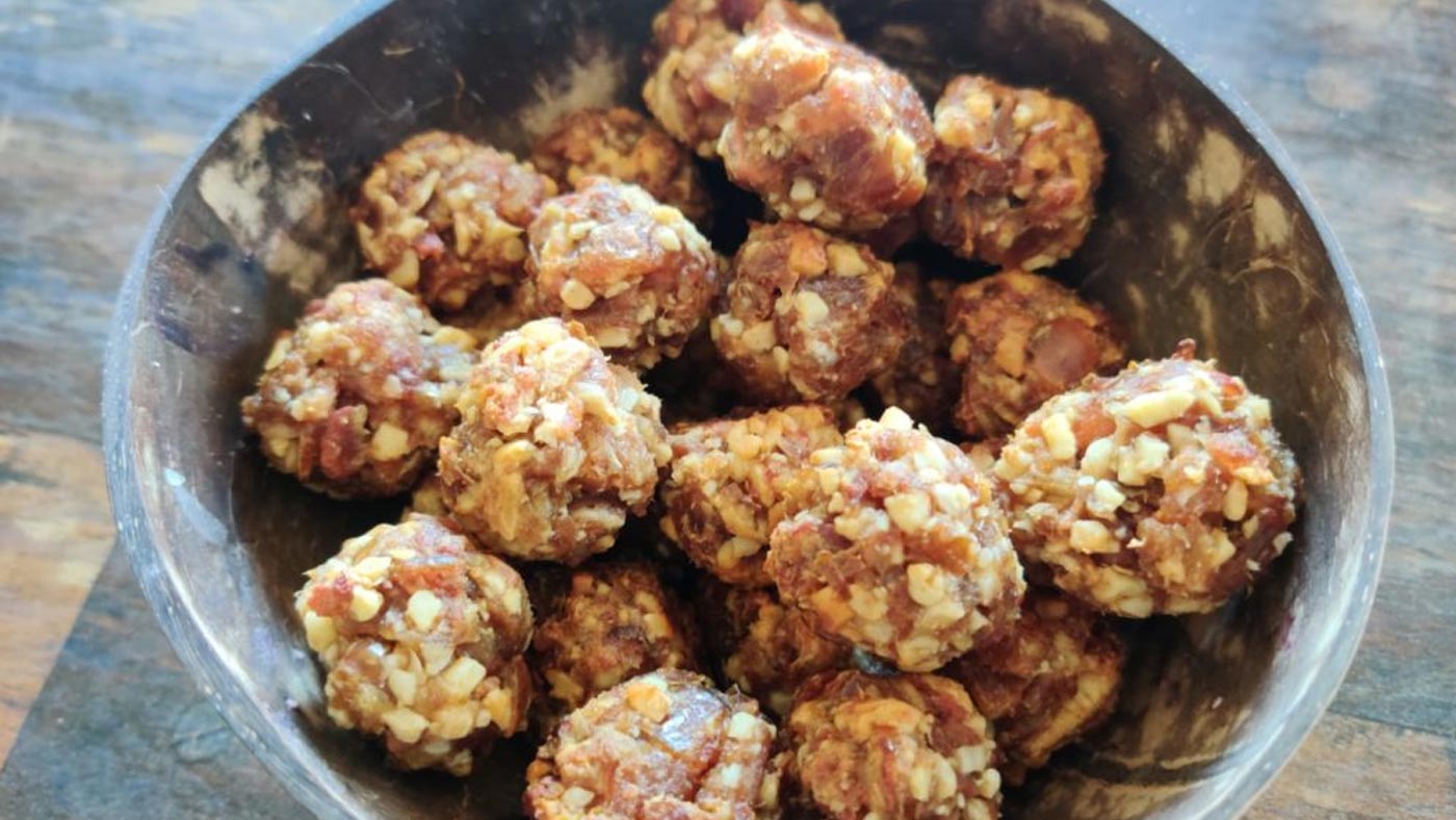 vegane-zimtbällchen-datteln