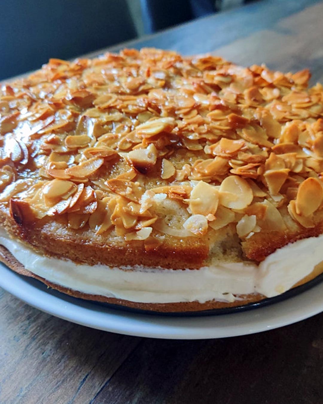 Veganer Bienenstich