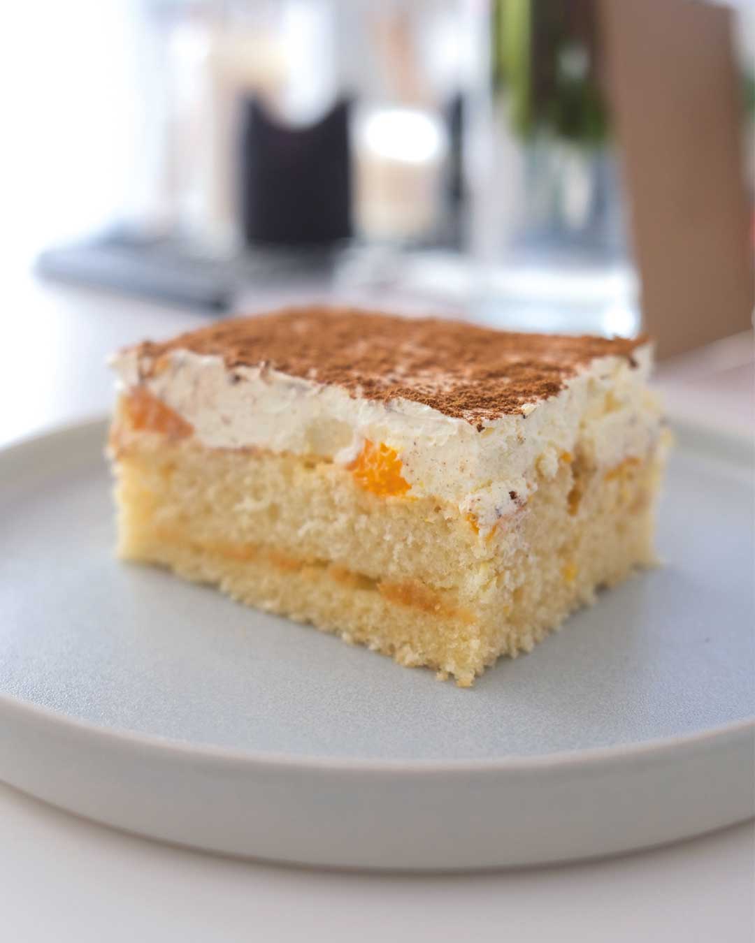 Veganes Fantakuchen Rezept mit Schmand und Mandarinen
