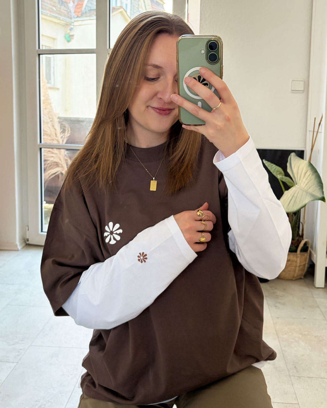 EARTH & US BLOOM Layered Longsleeve